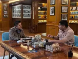 Seskab Teddy Bertemu Menteri PKP, Bahas Target Bedah 400.000 Rumah Tahun Ini