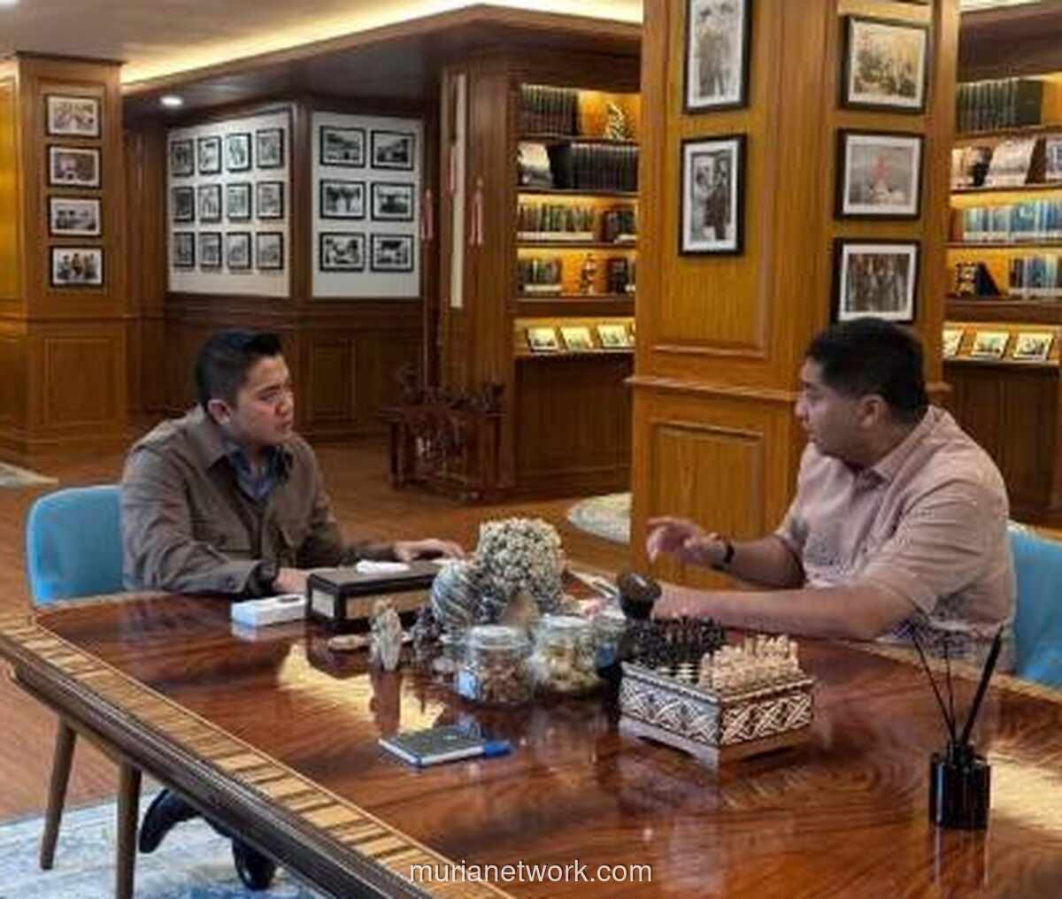 Seskab Teddy Bertemu Menteri PKP, Bahas Target Bedah 400.000 Rumah Tahun Ini