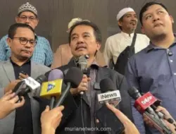 Sidang Eksepsi Dokter Tifa Digelar, Roy Suryo Hadir Beri Dukungan