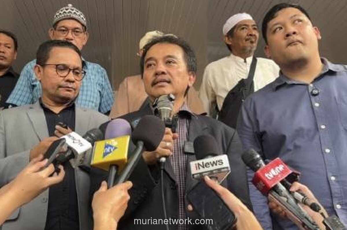 Sidang Eksepsi Dokter Tifa Digelar, Roy Suryo Hadir Beri Dukungan