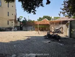 Polisi Temukan Puing Bangunan dan Motor Hangus di Lokasi Bentrokan Maut Jakarta Pusat