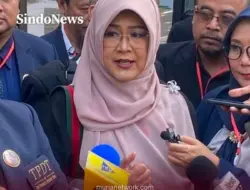 Dokter Tifa Seret Nama Jokowi ke Ranah Internasional Lewat Cuitan Ijazah Palsu