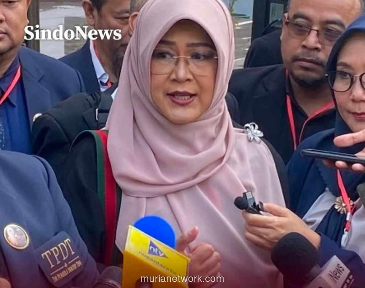 Dokter Tifa Seret Nama Jokowi ke Ranah Internasional Lewat Cuitan Ijazah Palsu
