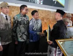Polri Terima Penghargaan dari Kemenag atas Pengamanan Haji 1447 H