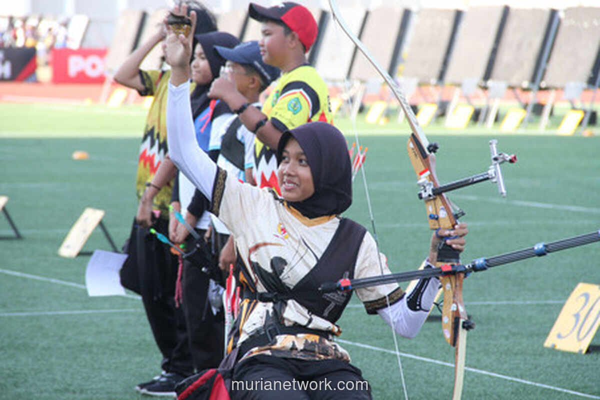 Kaki Patah Tak Halangi Lintang Raih Tiga Emas di Kejurnas Panahan Junior