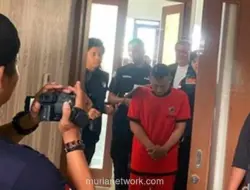 Rekonstruksi Kasus Penyekapan di Bandung, Tersangka Peragakan Adegan Penganiayaan dengan Golok dan Helm
