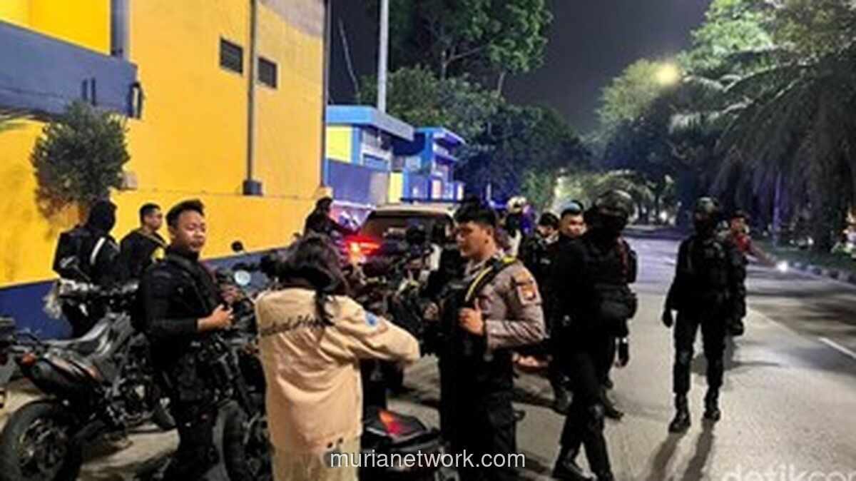 Patroli Gabungan Brimob dan Polres Jakbar Bubarkan Tawuran, Empat Remaja Diamankan