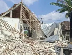 Ambruknya Rumah Hasil Kerja Keras TKW di Bojonegoro gegara Suami Kepincut Wanita Lain