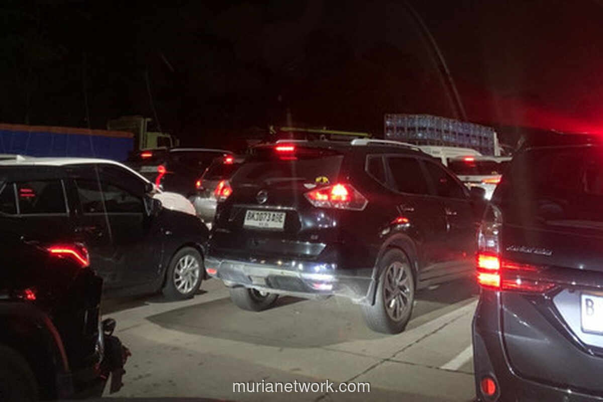 Kemacetan Malam di Tol Jagorawi, Antrean Kendaraan Capai 5 Kilometer