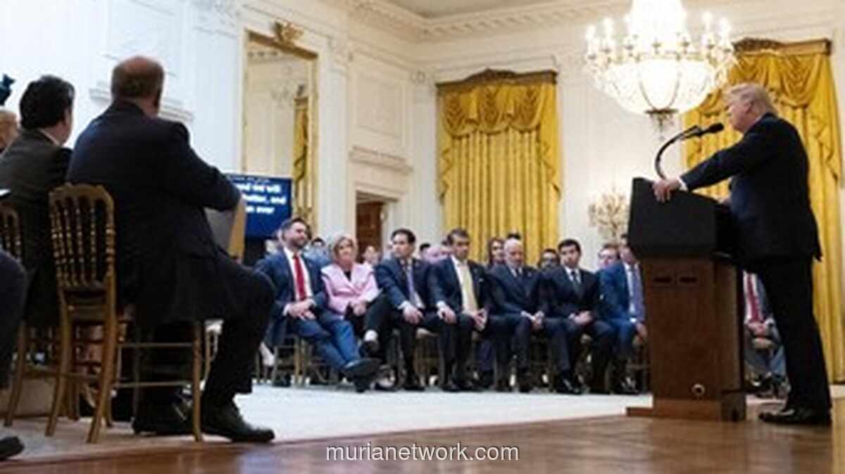 Operator Teleprompter Trump Dihukum karena Pasang Taruhan di Pasar Prediksi
