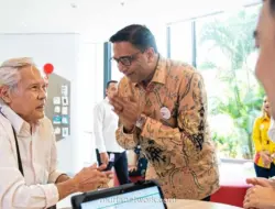 Indosat Perpanjang Masa Jabatan Vikram Sinha sebagai CEO untuk Lima Tahun ke Depan