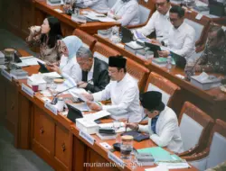 Mensos Pastikan Heru Baskoro, Putra Sayuti Melik, Telah Dibawa ke Sentra Kemensos