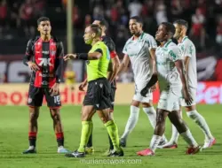 Kekalahan 0-4 dari Palmeiras, Vitoria Protes Keras Kepemimpinan Wasit