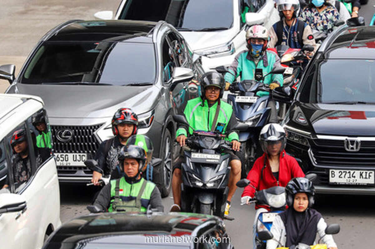 Pendapatan Ojol Tak Kunjung Naik Meski Komisi Dipangkas, DPR Soroti Tarif Diturunkan