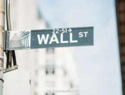 Dow Jones Cetak Rekor Penutupan Tertinggi Usai Data Tenaga Kerja AS Melemah