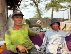 Warga Sekitar TPA Jatiwaringin Mengeluh, Kebakaran Ganggu Kesehatan dan Cari Nafkah