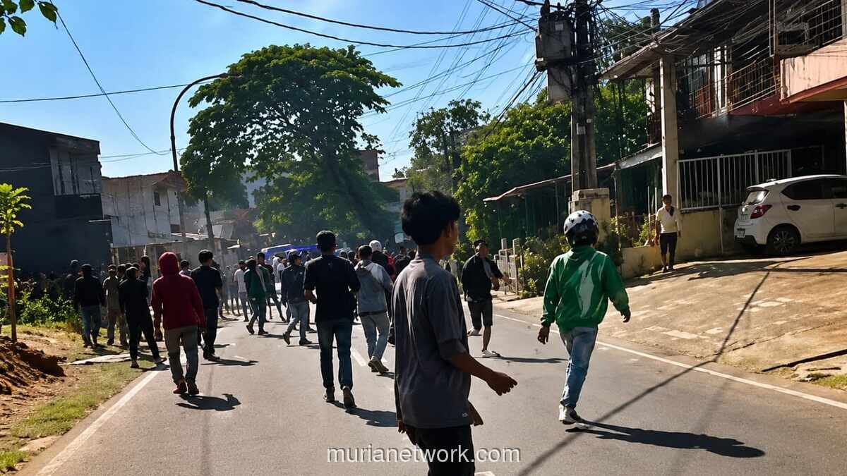 Bentrok Saat Penertiban Lahan di Makassar, Warga dan Aparat Beradu di Jalan Ujung Bori