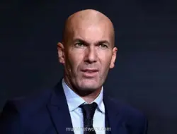 Zinedine Zidane Resmi Gantikan Deschamps sebagai Pelatih Timnas Prancis