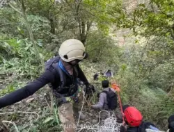 Evakuasi Dramatis 13 Jam: Jenazah Pendaki dan Pemandu yang Hilang di Gunung Piramid Dievakuasi dari Jurang