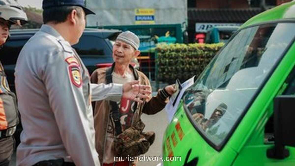 Operasi Gabungan di Bogor, 17 Angkot Tua Dibekukan Izinnya