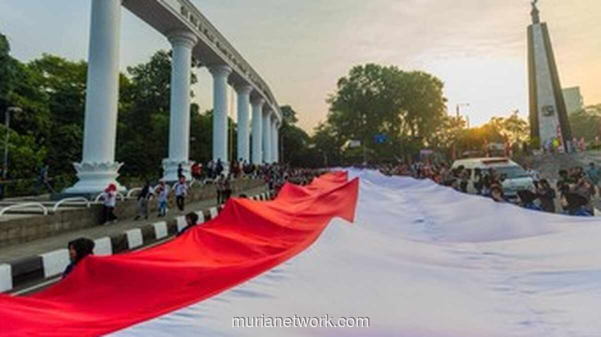 3.200 Orang Kibarkan Bendera 500 Meter di Festival Merah Putih Bogor