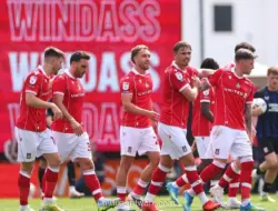 Gol Akrobatik Will Lankshear Bawa Middlesbrough ke Babak Kedua Carabao Cup