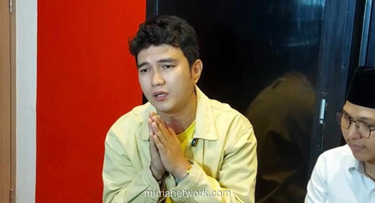 Aldi Taher Minta Maaf ke Vokalis JET Usai Memeluknya Saat Konser
