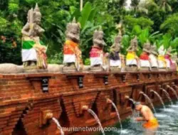 Mengikuti Ritual Melukat, Bagaimana Pandangan Islam?