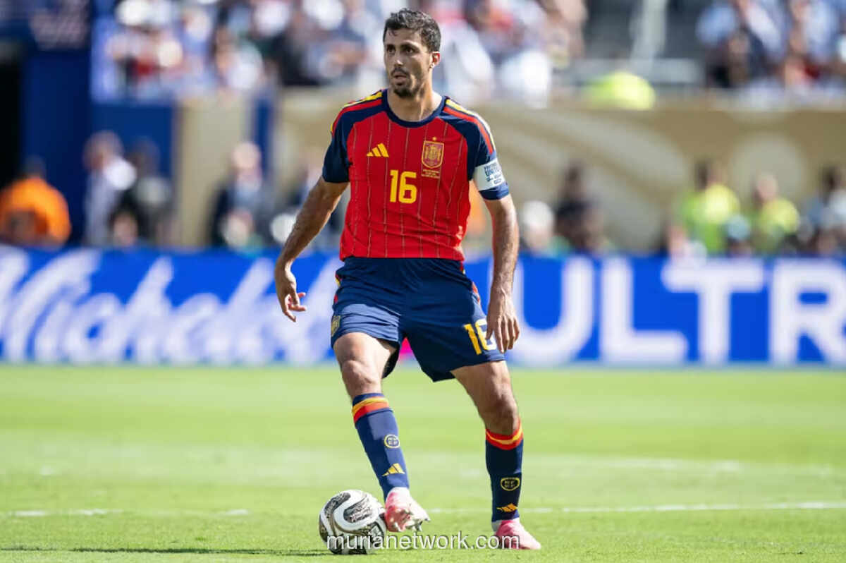 Barcelona Naikkan Tawaran untuk Rodri, Negosiasi dengan Man City Masuki Tahap Krusial