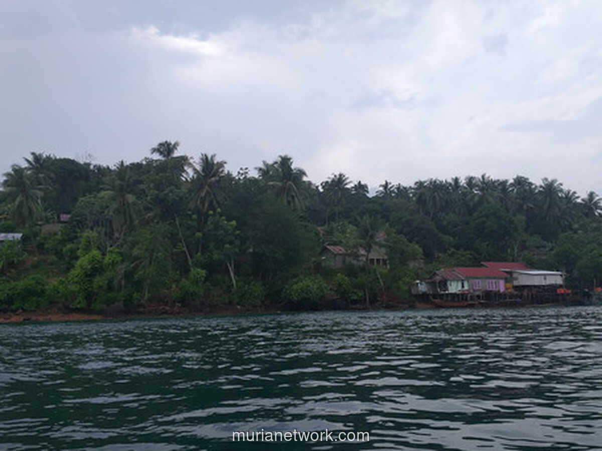 Orang Laut Pulau Lipan: dari Kedai Kopi hingga Belanja Daring