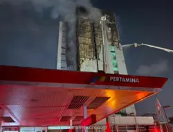 Gedung Bapenda Jakarta Terbakar, 40 Mobil Damkar Dikerahkan