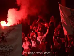 Ribuan Suporter Crvena Zvezda Mewarnai Kota Sombatelj di Laga Kualifikasi Liga Champions