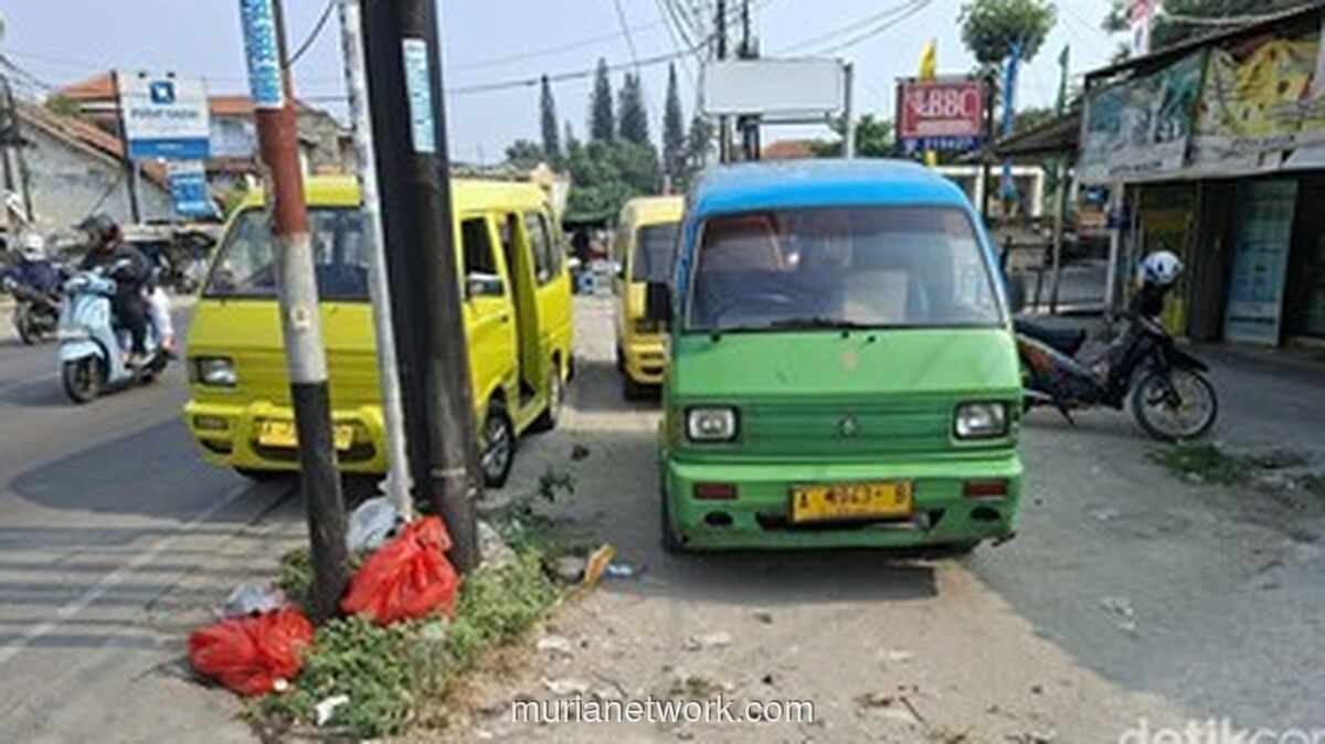 Sepi Penumpang, Sopir Angkot Serang Tak Mampu Bayar Pajak dan KIR