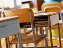 Kepsek di Tana Toraja Dicopot Usai Larang Siswi Berjilbab, Bupati: Sanksi Sudah Ditandatangani