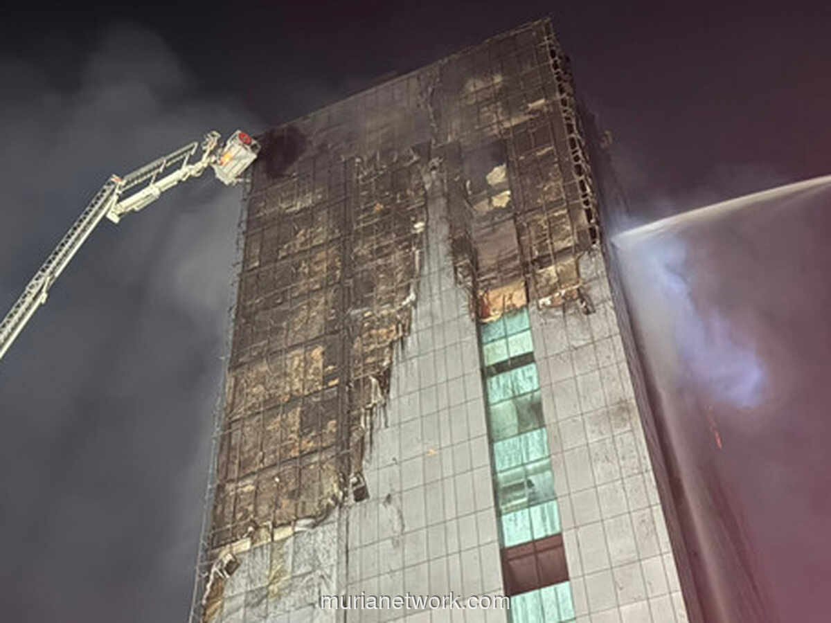 Kebakaran Gedung Bapenda DKI, 40 Mobil Damkar Dikerahkan