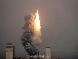 Petir 100 Juta Volt Menyambar Roket China, Misi Tetap Sukses