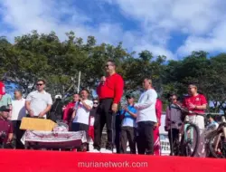 Ribuan Warga Bone Sambut Menteri Pertanian dalam Kegiatan Jalan Santai dan Doorprize
