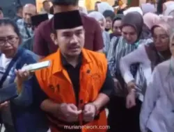 Dituntut 7 Tahun Penjara, Bupati Bekasi Nonaktif Sebut Dakwaan Akal-akalan