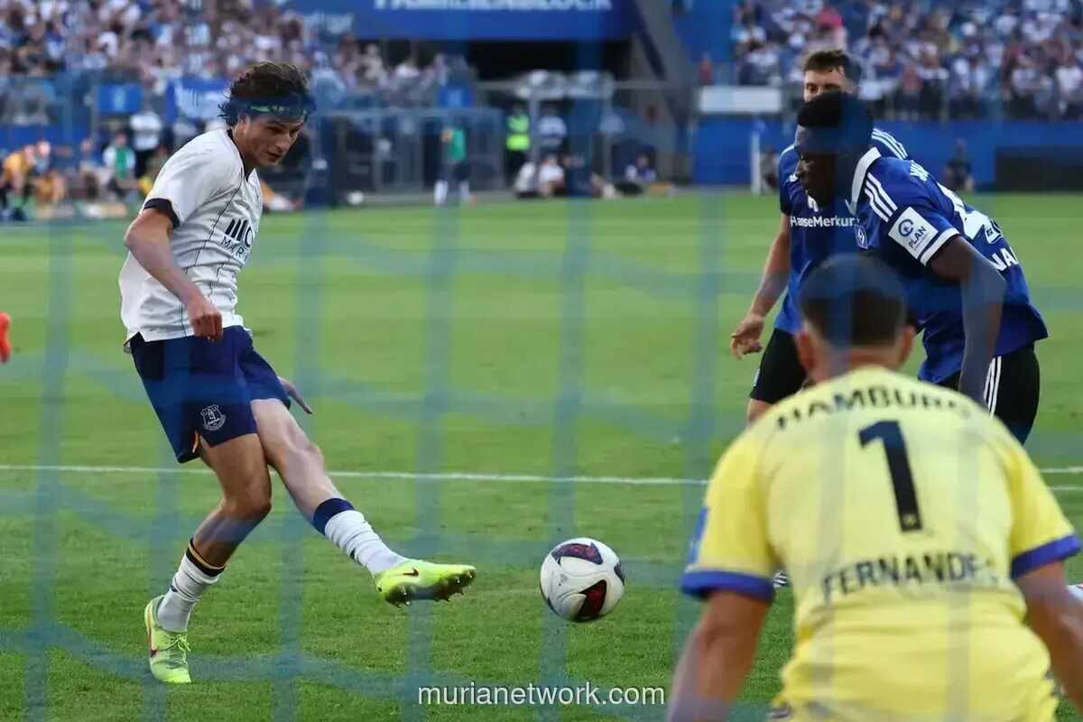 Everton Kalahkan Hamburger SV 2-1 dalam Laga Uji Coba Pramusim