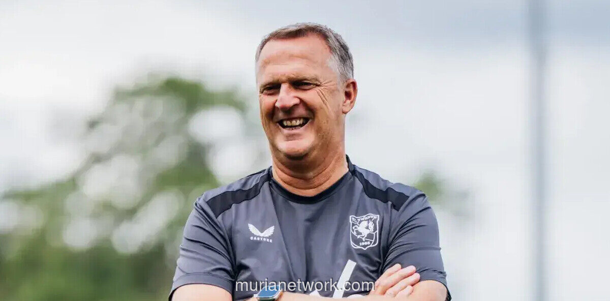 FC Twente Siap Hadapi SC Heerenveen, Van den Brom Waspadai Tekanan Tuan Rumah