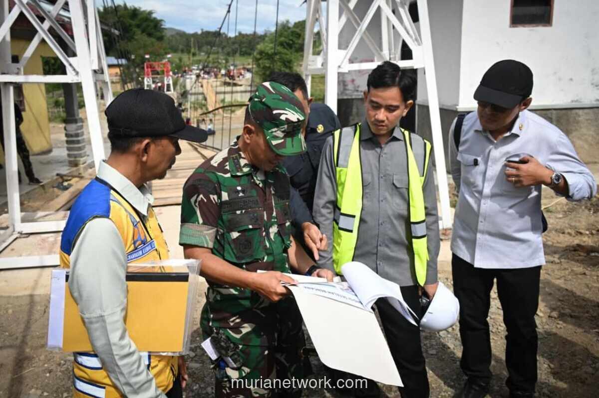 Gibran Tinjau Pembangunan Jembatan Gantung di Gayo Lues, Pastikan Pemulihan Pascabencana Lancar