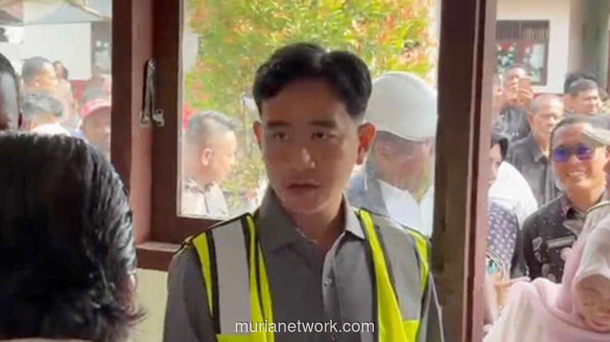 Gibran Temukan Murid SD di Bireuen Masih Berbagi Buku Pelajaran