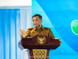 Gubernur Jateng Evaluasi Keracunan MBG di SMKN 6 Semarang
