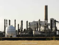 Harga Minyak Melonjak Akibat RUU Iran Soal Selat Hormuz