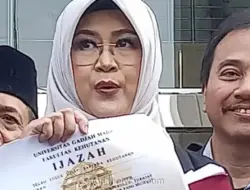 Dokter Tifa Temukan Dugaan Dua Joko Widodo dalam Penelusuran Ijazah