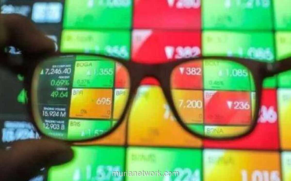 IHSG Menguat 1 Persen di Sesi I, ISAT dan EXCL Pimpin Top Gainers