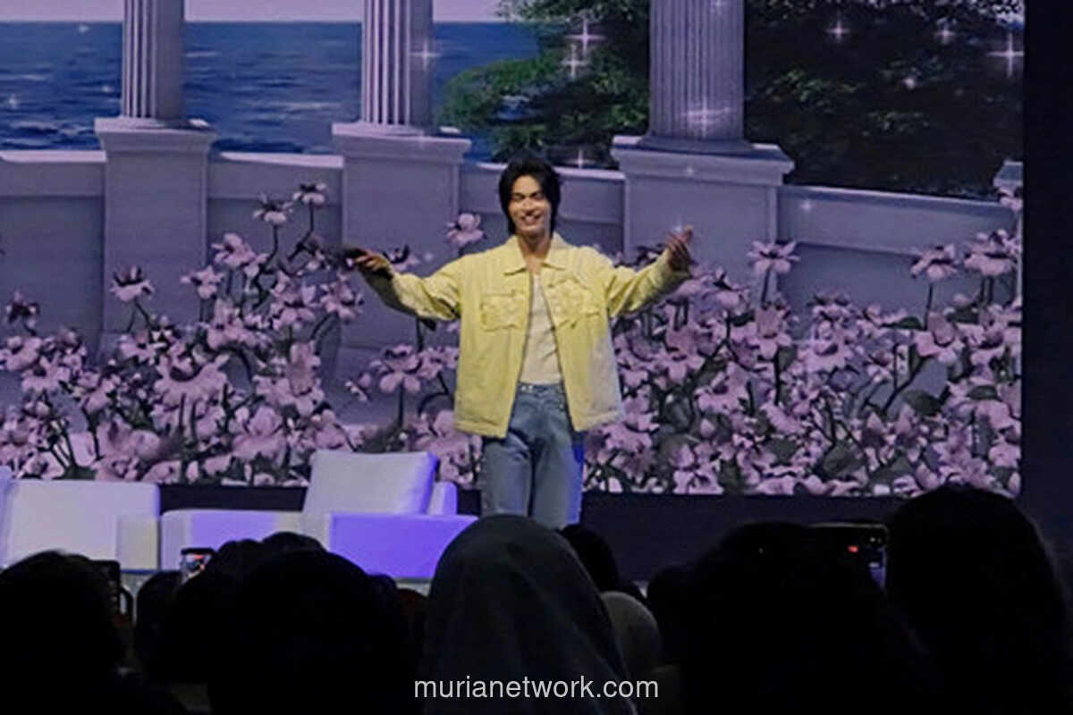 Win Metawin Manjakan Snowball Power di Fan Meeting Jakarta