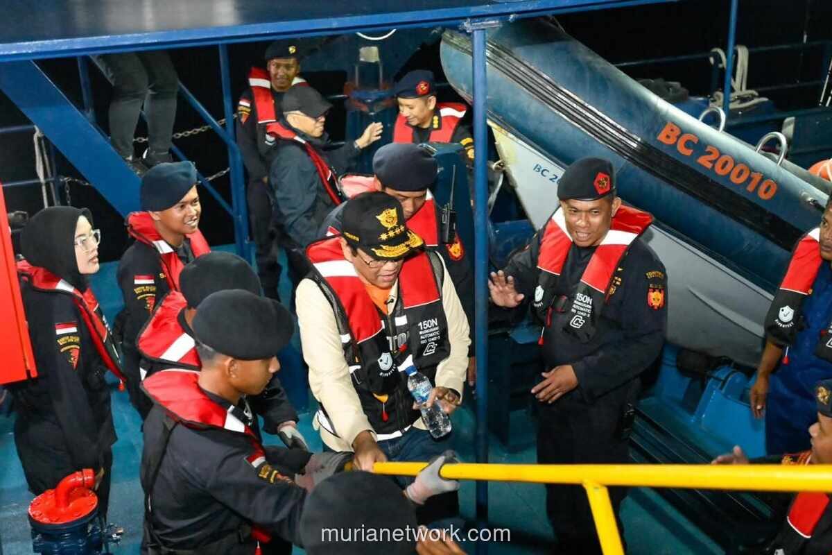Menkeu Tinjau PSO Bea Cukai Kupang, Perkuat Pengawasan Laut di Perbatasan Timur