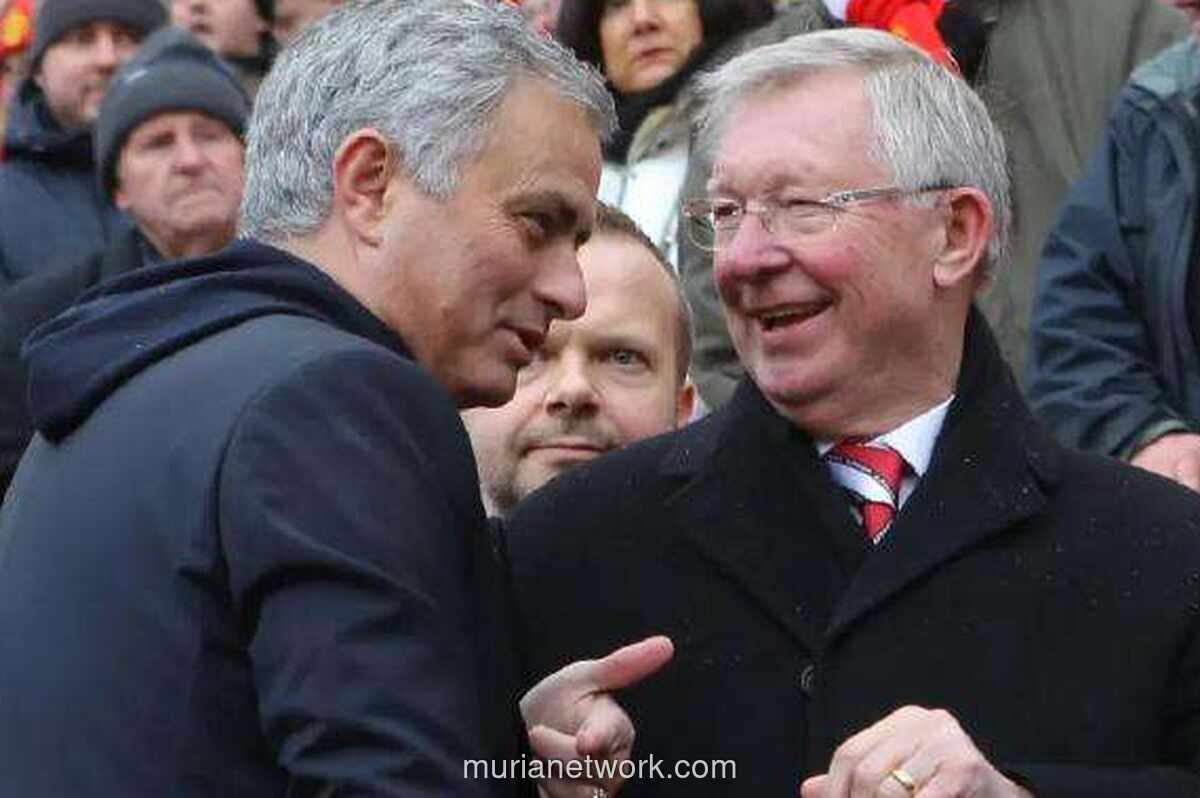 Mourinho Sempat Sepakat Gantikan Ferguson di MU, lalu Mundur