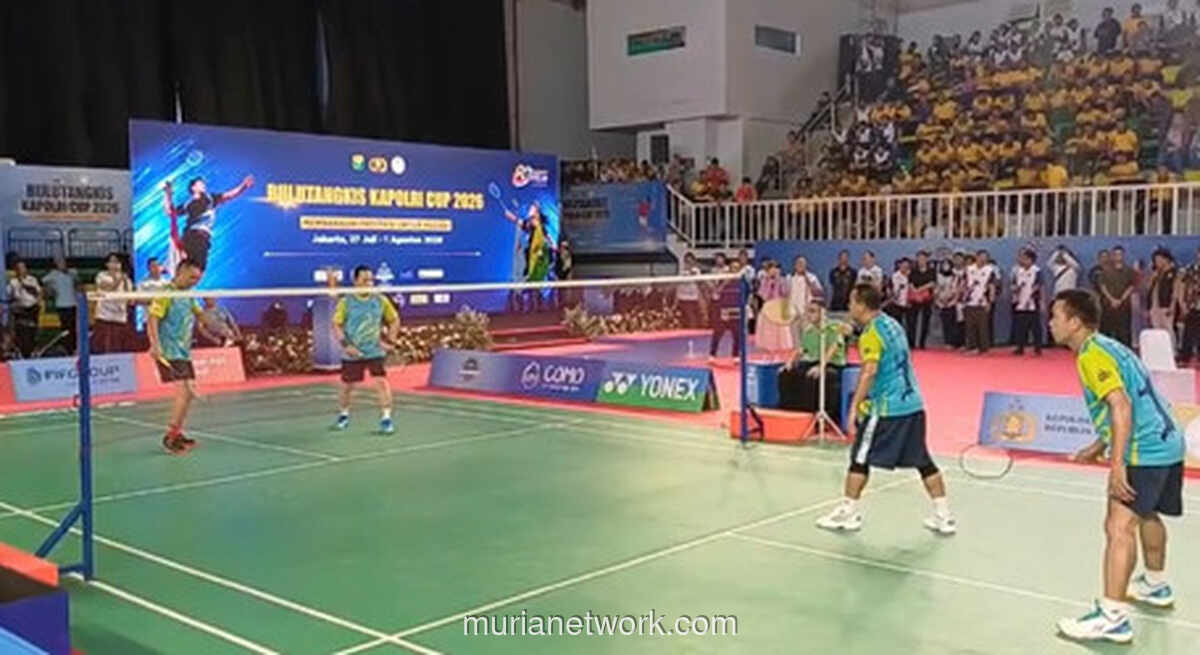 Kapolri dan Menteri ESDM Adu Smash di Laga Ekshibisi Penutupan Kapolri Cup 2026